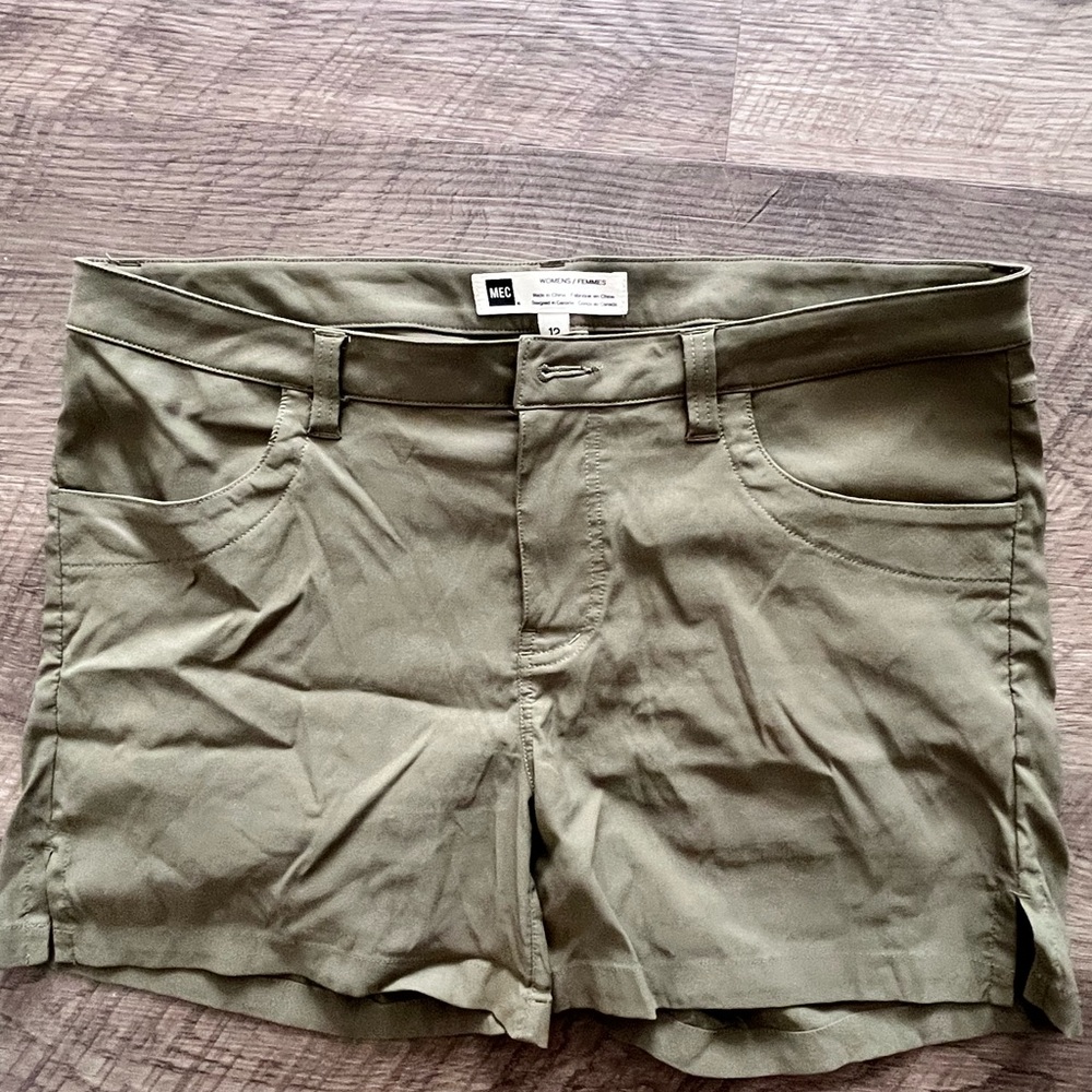 MEC women’s shorts